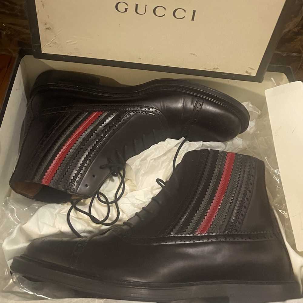 Men’s Gucci dress boots